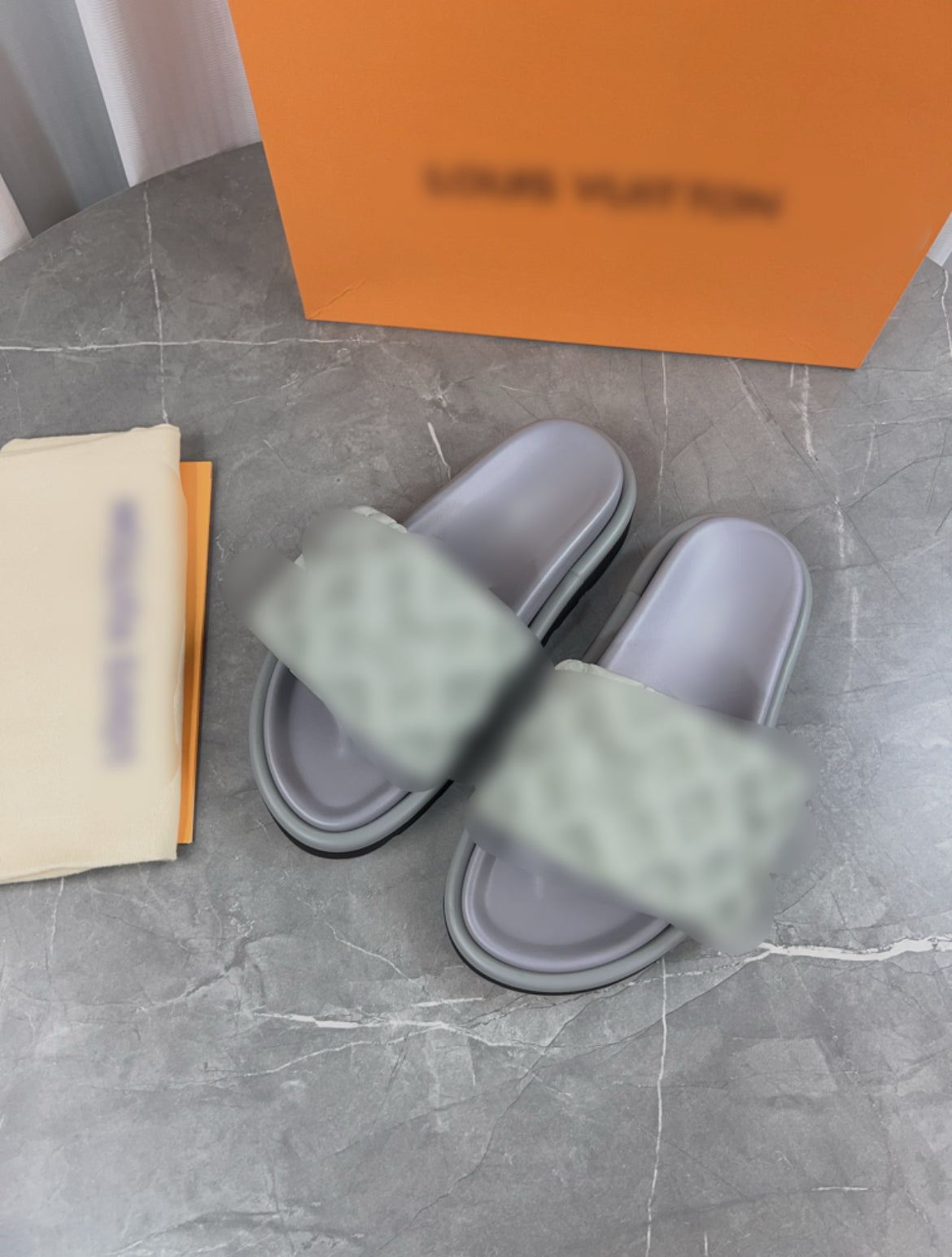 LV Pillow Flat Comfort Mule