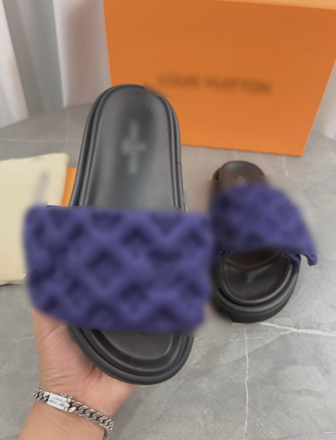 LV Pillow Flat Comfort Mule