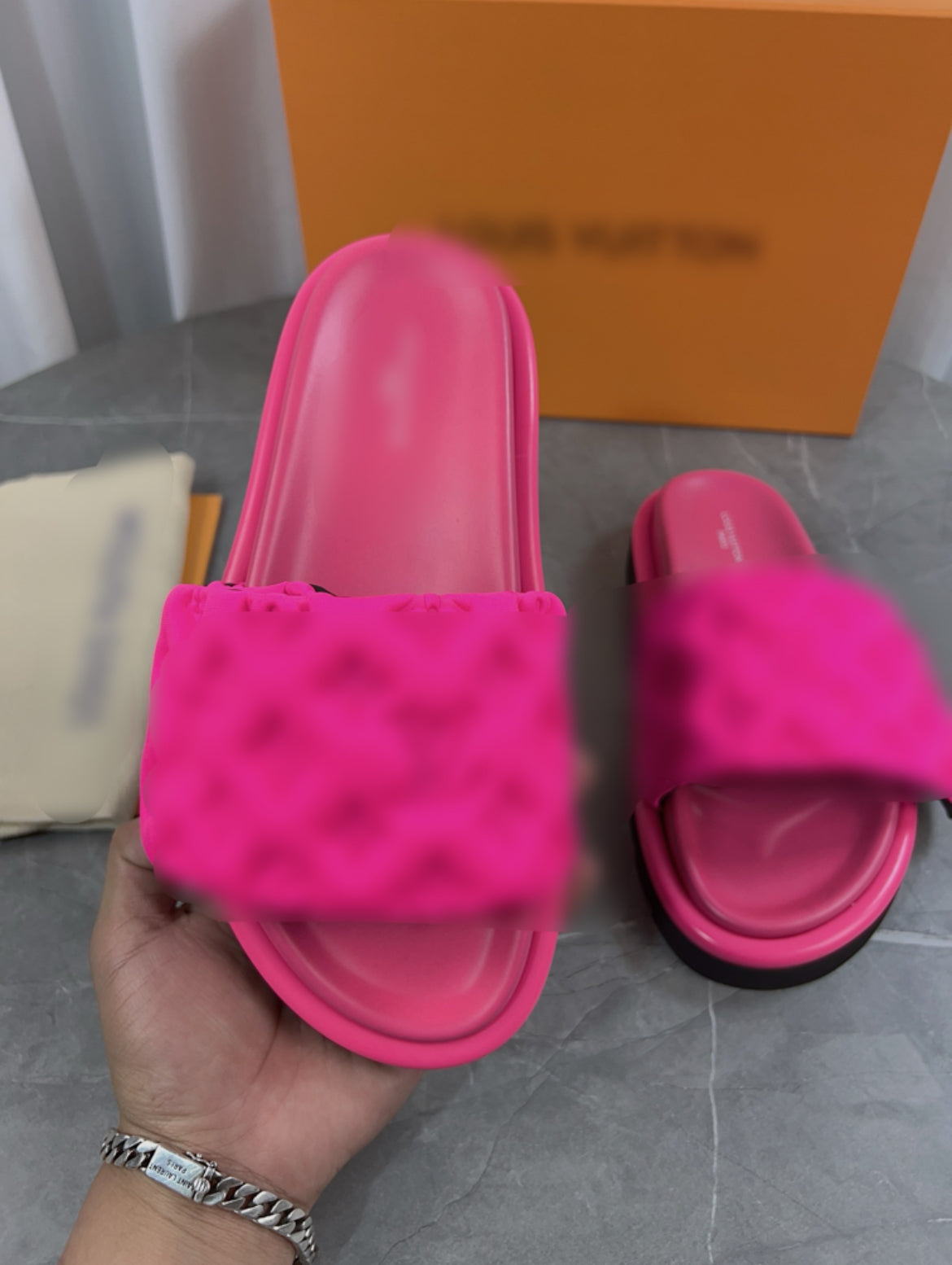 LV Pillow Flat Comfort Mule